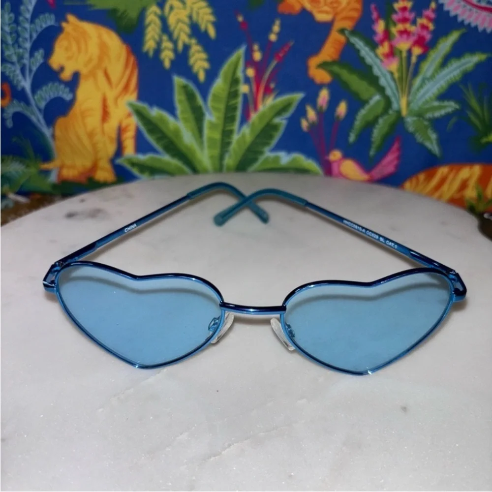 Blue Lens Heart-Shaped Sunglasses Y2K